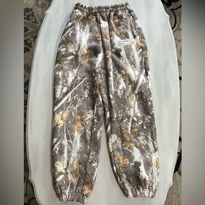 Comfrt Camo Sweatpants